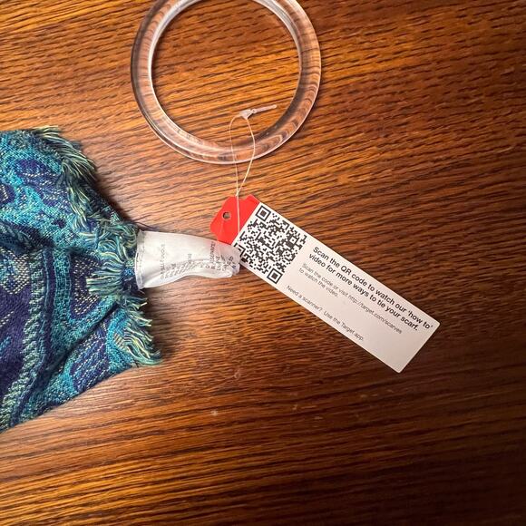 Lot of 2 Fashion Scarfs Black White Stripe Blue Paisley Brand New Never Worn - Picture 8 of 12